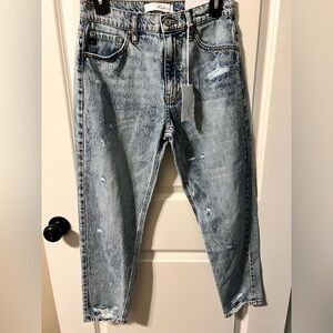 KanCan Women’s Light Blue Distressed Jeans NWT W14.5 inseam 26”